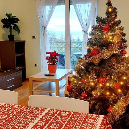 וולוסקו Starry Night - Smart Tv, Extra Big Bed, Big Bathtub, Private Parking, Sea View, Wifi, 2Bedrooms מראה חיצוני תמונה