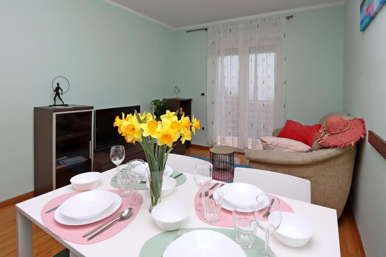 וולוסקו Starry Night - Smart Tv, Extra Big Bed, Big Bathtub, Private Parking, Sea View, Wifi, 2Bedrooms מראה חיצוני תמונה