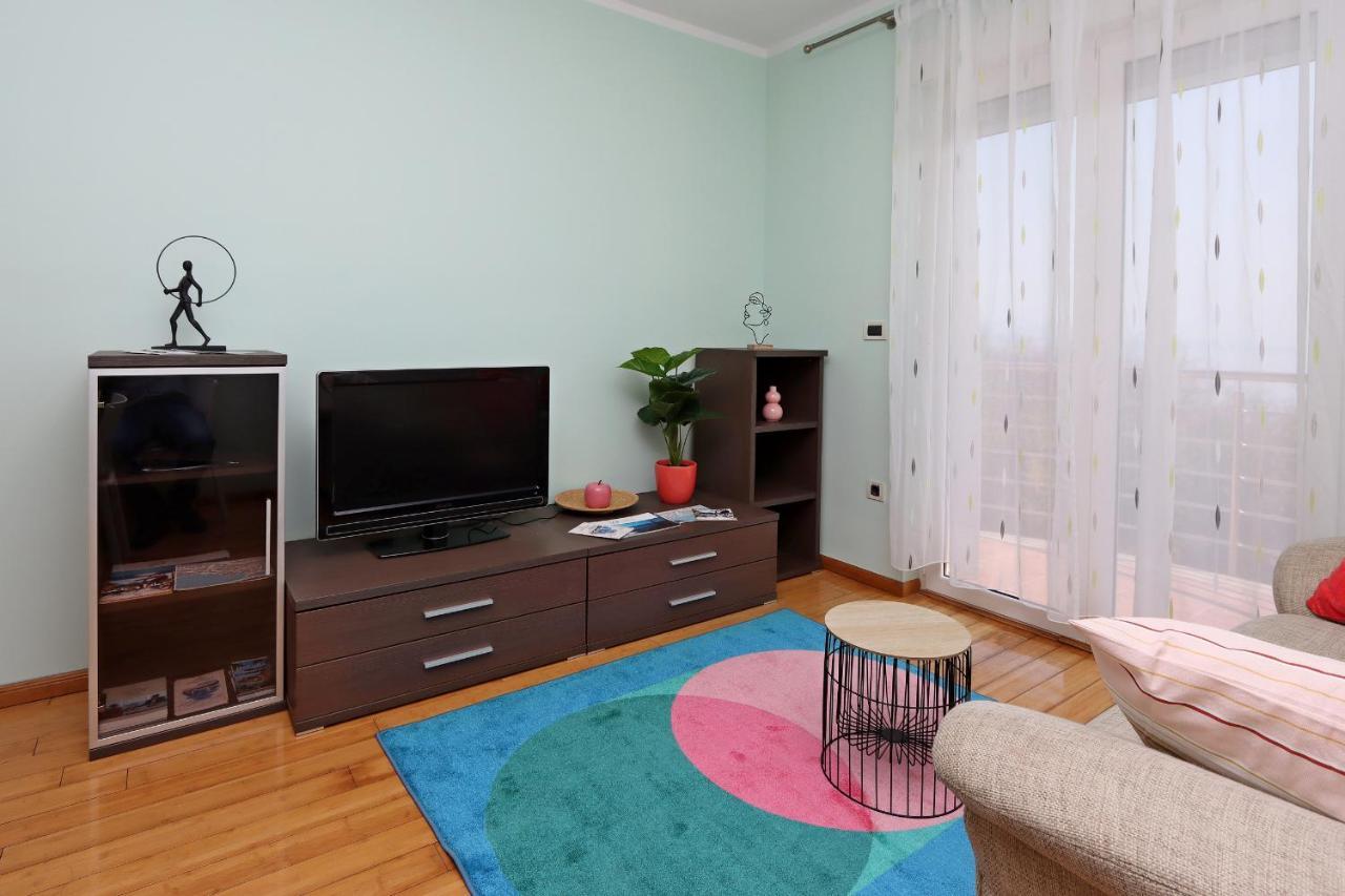 וולוסקו Starry Night - Smart Tv, Extra Big Bed, Big Bathtub, Private Parking, Sea View, Wifi, 2Bedrooms מראה חיצוני תמונה