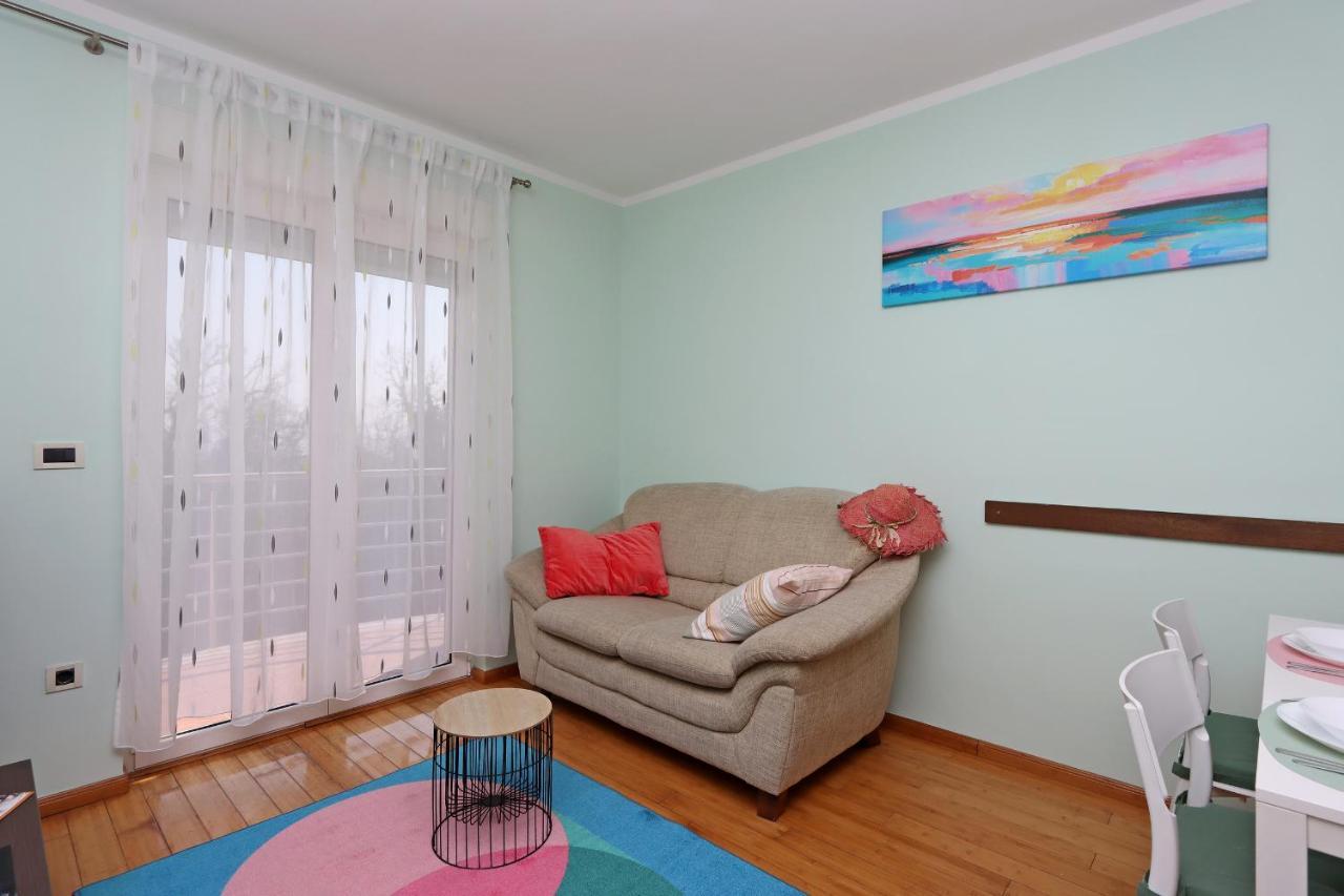 וולוסקו Starry Night - Smart Tv, Extra Big Bed, Big Bathtub, Private Parking, Sea View, Wifi, 2Bedrooms מראה חיצוני תמונה